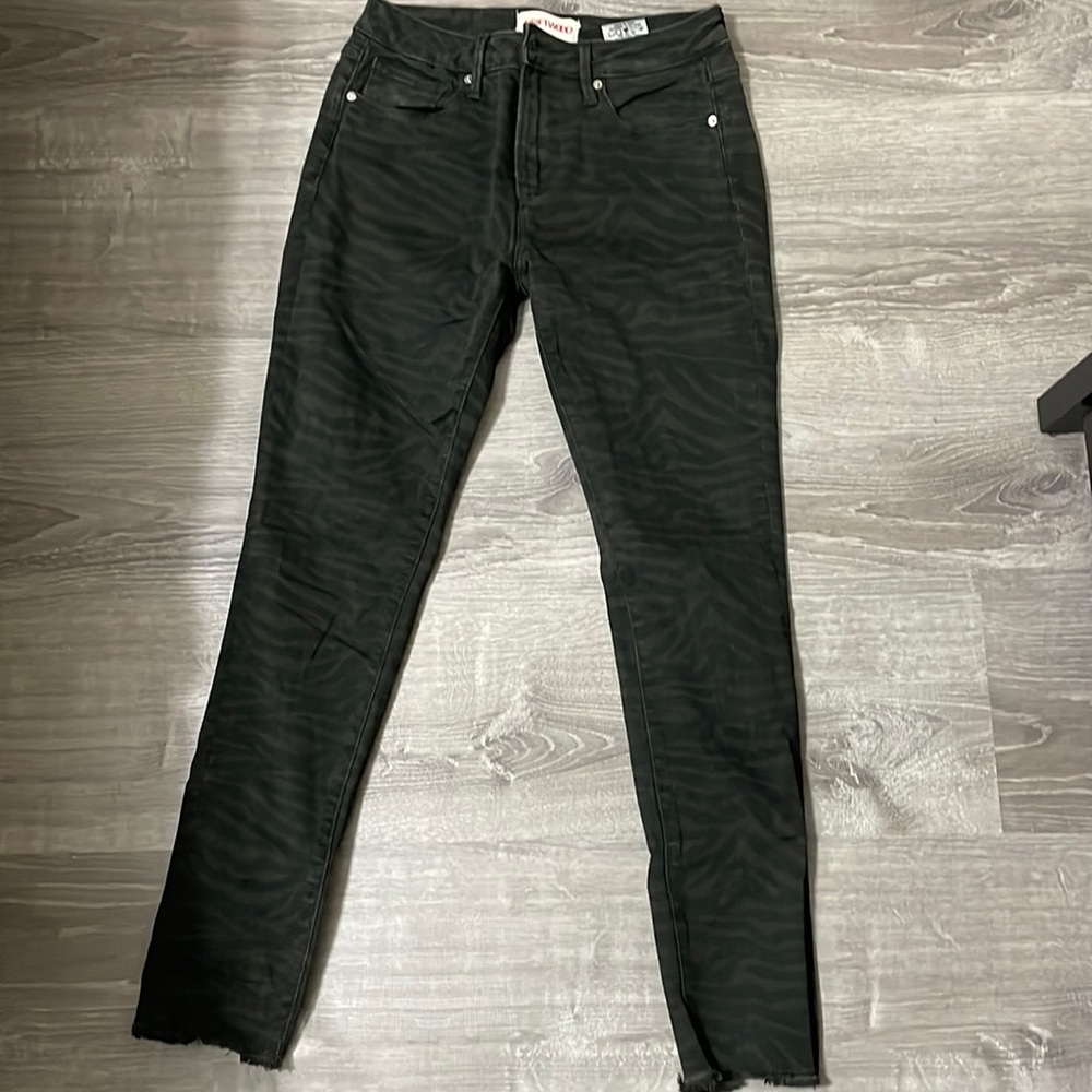 Driftwood skinny jeans from Nordstrom like new
